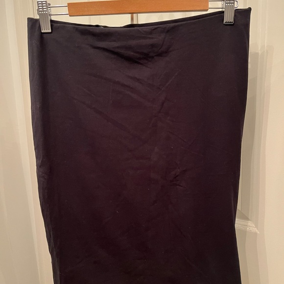 THREE Jersey casual pencil skirts: 1 H&M, 2 Joe Fresh - size M (8). - Picture 2 of 7